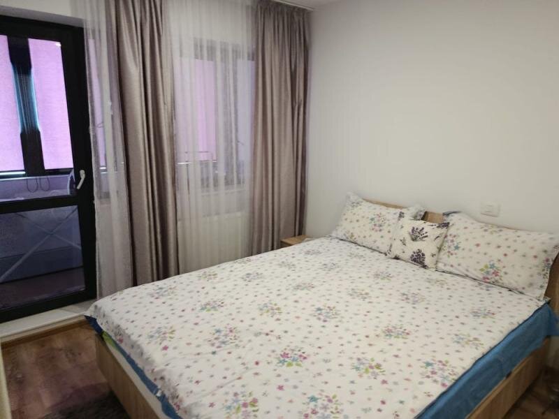 1 Decembrie ap 2 camere de inchiriat